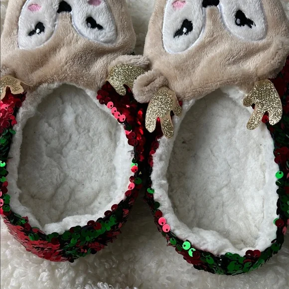 Reindeer Sequin Slippers Size 7 - Picture 9 of 14